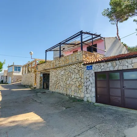 House Barbarina 펜션 Rogač