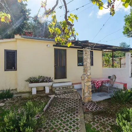 بيت للعطل House Barbarina